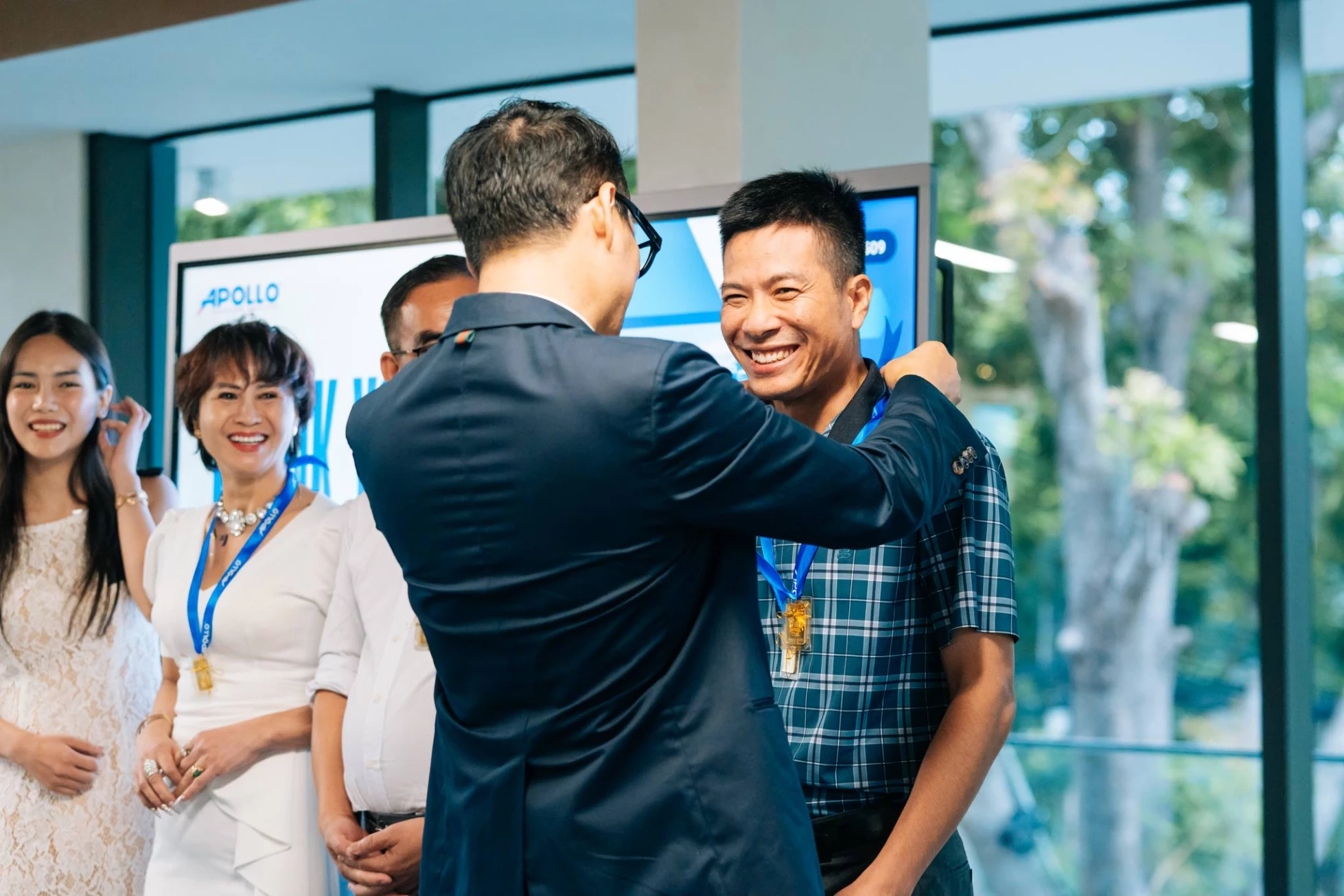 https://static.quochuyanhcorp.vn/17545/2024/Quốc/Apollo Haus/Album ảnh/Khánh thành/khanh-thanh-apollo-haus (1).jpg